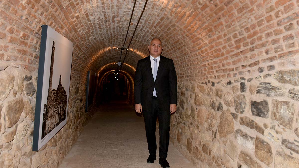 Edirne'de, Osmanlı- Rus Savaşı ve Balkan Savaşları'nda kentin savunmasında karargah olarak kullanılan Hıdırlık Tabyası, Kültür ve Turizm Bakanı Mehmet Nuri Ersoy'un da katıldığı törenle Balkan Tarihi Müzesi olarak kapılarını açtı.