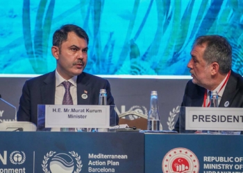 Plastikler deniz canlılarımızı tehdit ediyor
