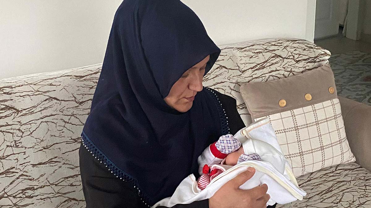 Bebeğini karınca zehriyle öldürmeye çalışan babaya hapis istemi 