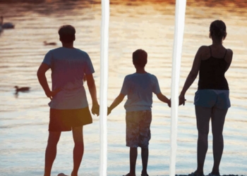 Ailenin tutumu kim olduğumuzu etkiler mi?