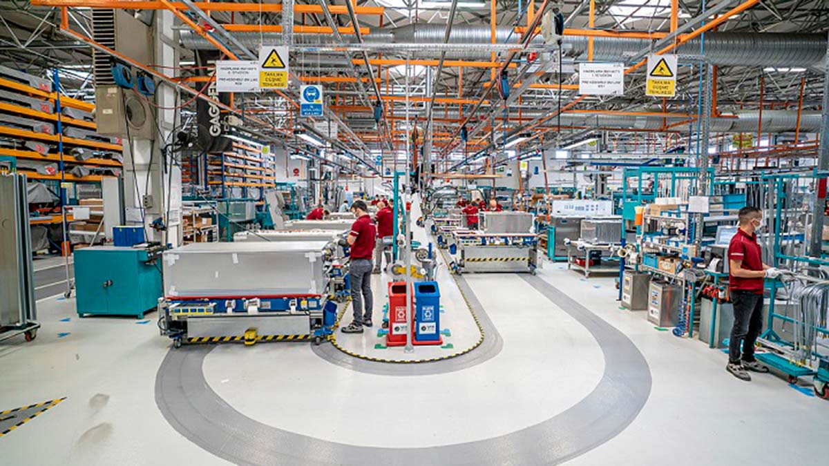 BSH Gelişen Pazarlar Bölgesi, 2021 yılını yüzde 12 dolayında bir büyüme ve yaklaşık 2 milyar Euro’luk bir ciroyla kapatmayı hedefliyor.