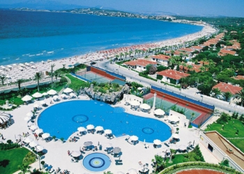 Çeşme'de oteller yılbaşı öncesinde doldu