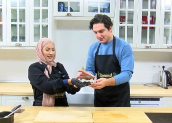 Şef Najla Bisyir Sefa Okyay ile mutfağa girdi