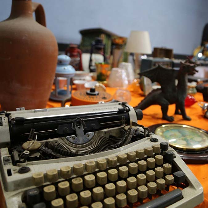 Esenler antika pazarı açıldı