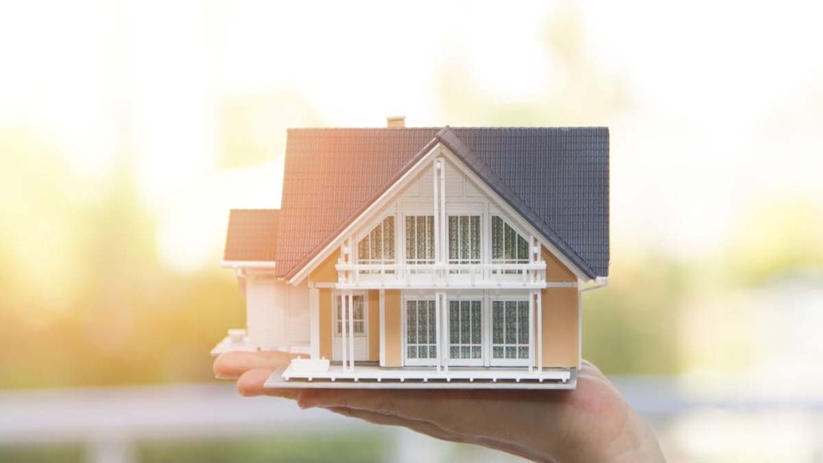 Ev fiyatları hemen düşmez