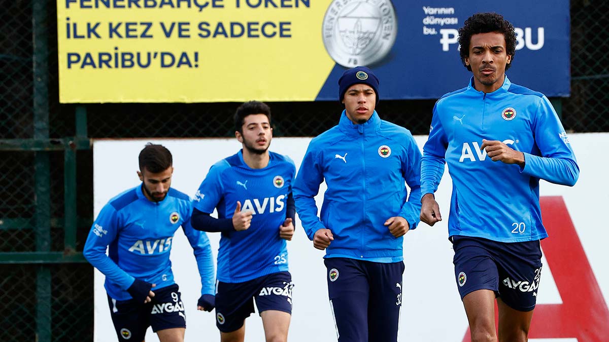 Fenerbahçe yarın Gaziantep FK'ya konuk olacak