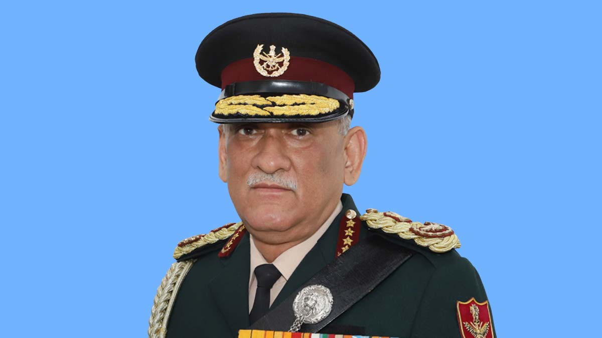 Bipin Rawat helikopter kazasında yaşamını yitirdi