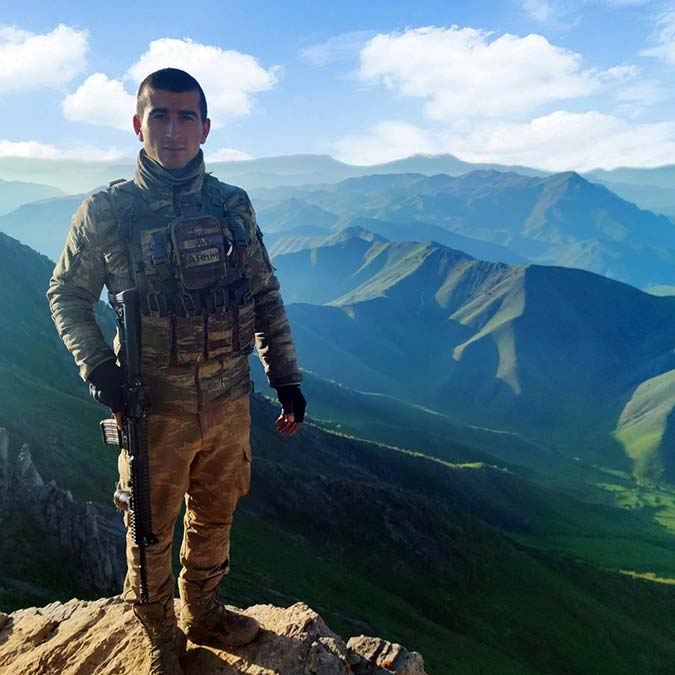 Milli Savunma Bakanlığı'ndan yapılan açıklamaya göre Irak'ın kuzeyinde 3 asker şehit oldu, 6 terörist etkisiz hale getirildi.