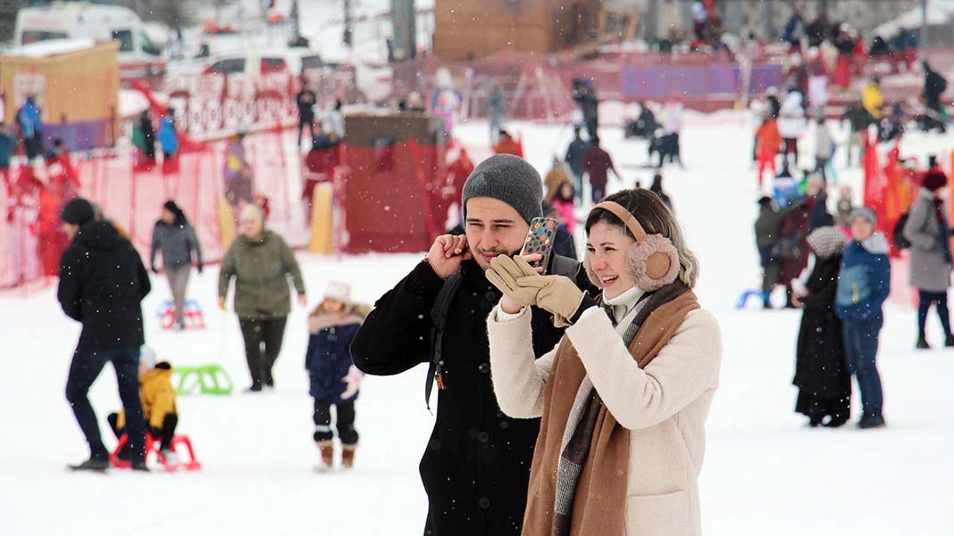 Palandöken Kayak Merkezi'nde kar keyfi