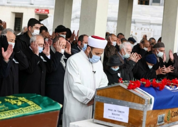 Kılıçdaroğlu, Bulutay'ın cenaze törenine katıldı