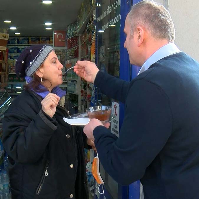 Laz bakkal koronavirüse karşı Lazovac'ı üretti