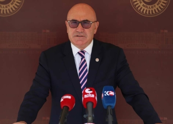 Meclis'in çocuk dostu kitapçığında Atatürk yok sayıldı