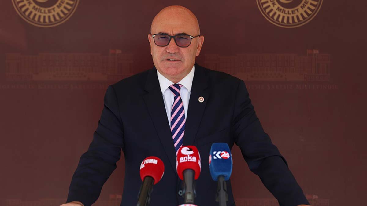 Meclis'in çocuk dostu kitapçığında Atatürk yok sayıldı