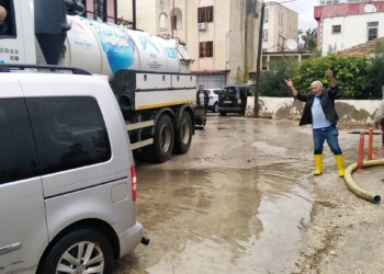 Mersin'de şiddetli yağış su baskınlarına yol açtı