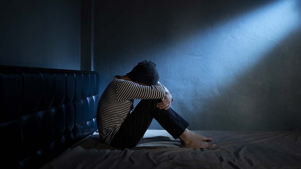 Kronik mutsuzlar/Toksik insan... Sürekli olarak mutsuz olan ve sizi dibe çeken kişiler için bu terim kullanılır.