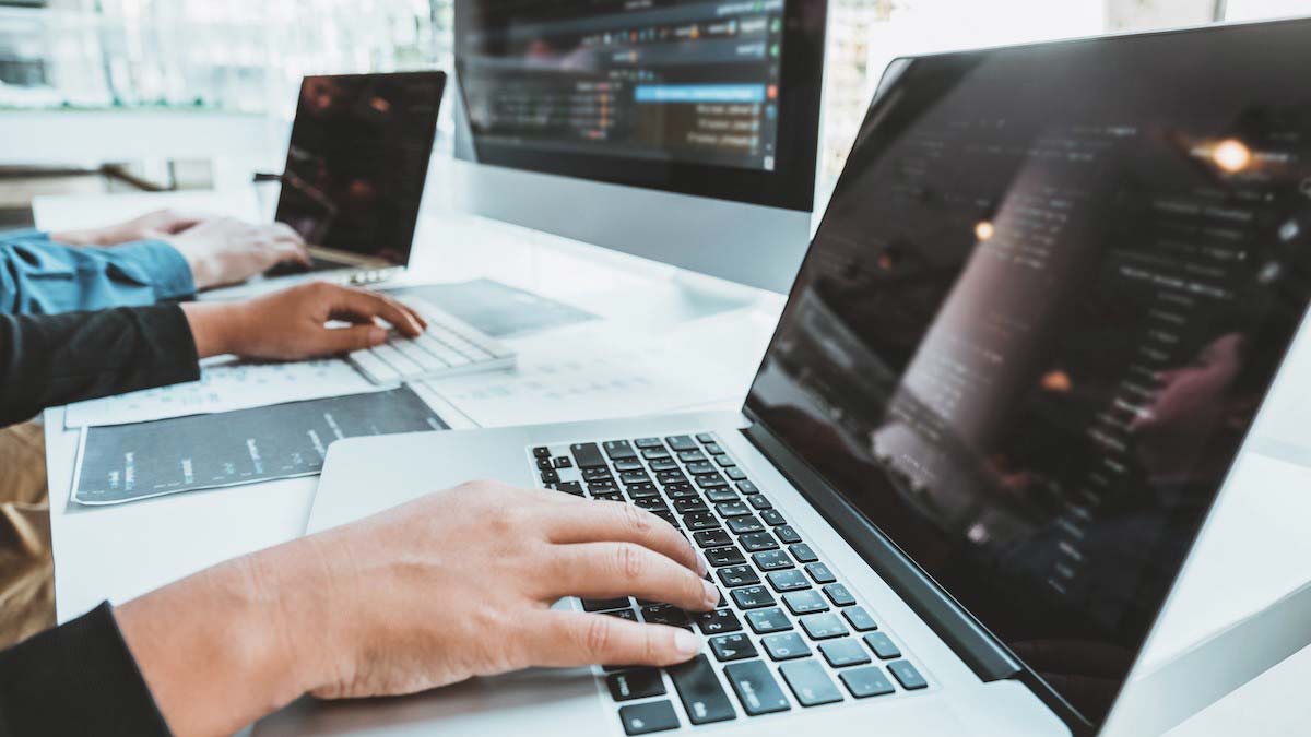 Nitelikli işgücü için üniversite-sanayi iş birliği