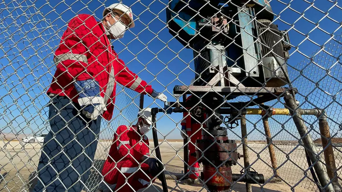 Petrol keşfi yöre halkını sevindirdi