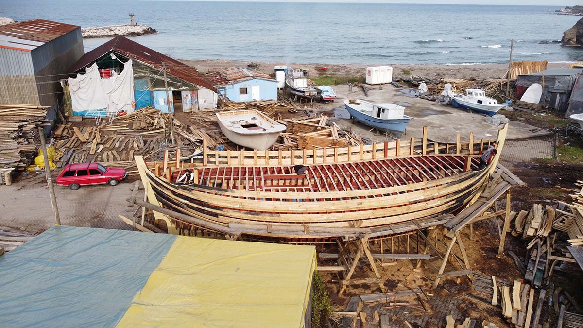Osmanlıya gemi üretilen ilçede çektirme tekne yapılıyor