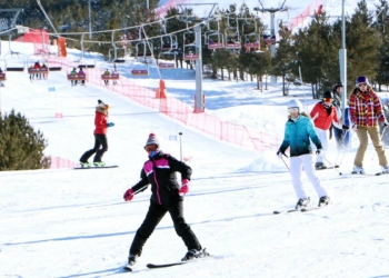 Palandöken'de yılbaşı hazırlıkları devam ediyor