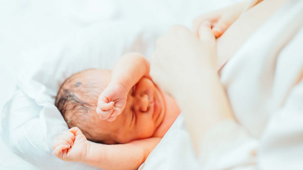 Bebek ne kadar erken doğarsa ROP riskinin o kadar artacağına işaret eden Göz Hastalıkları Uzmanı Doç. Dr. Özge Yabaş Kızıloğlu, prematüre retinopatisi hakkında önemli bilgiler verdi. Kızıloğlu, taranan her 4 bebeğin 1’inde prematüre retinopatisi (ROP) görüldüğünü vurguladı.