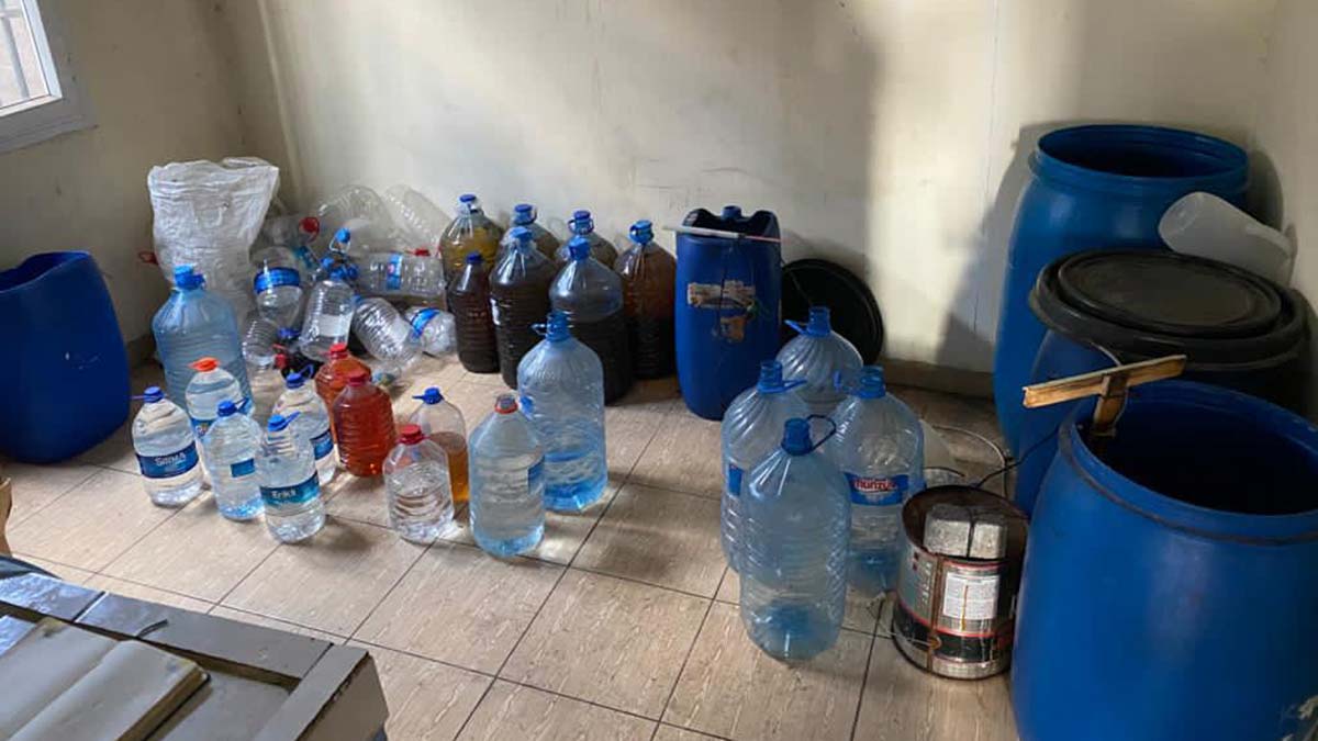 Çukurova Üniversitesi (ÇÜ) Tıp Fakültesi Balcalı Hastanesi Acil Tıp Ana Bilim Dalı Başkanı Prof. Dr. Ahmet Sebe, metil alkolün 3-4 kaşık tüketiminin dahi ölüme götürdüğünü belirtti.