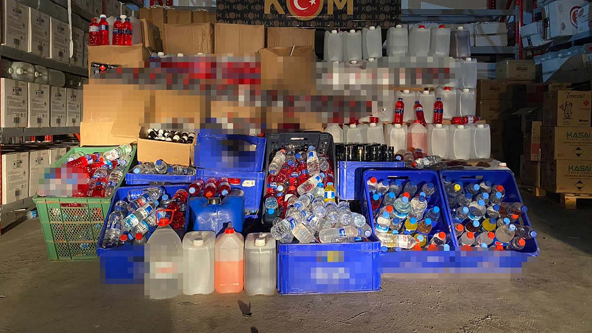 Metil alkolün 3-4 kaşığı dahi ölüme götürüyor