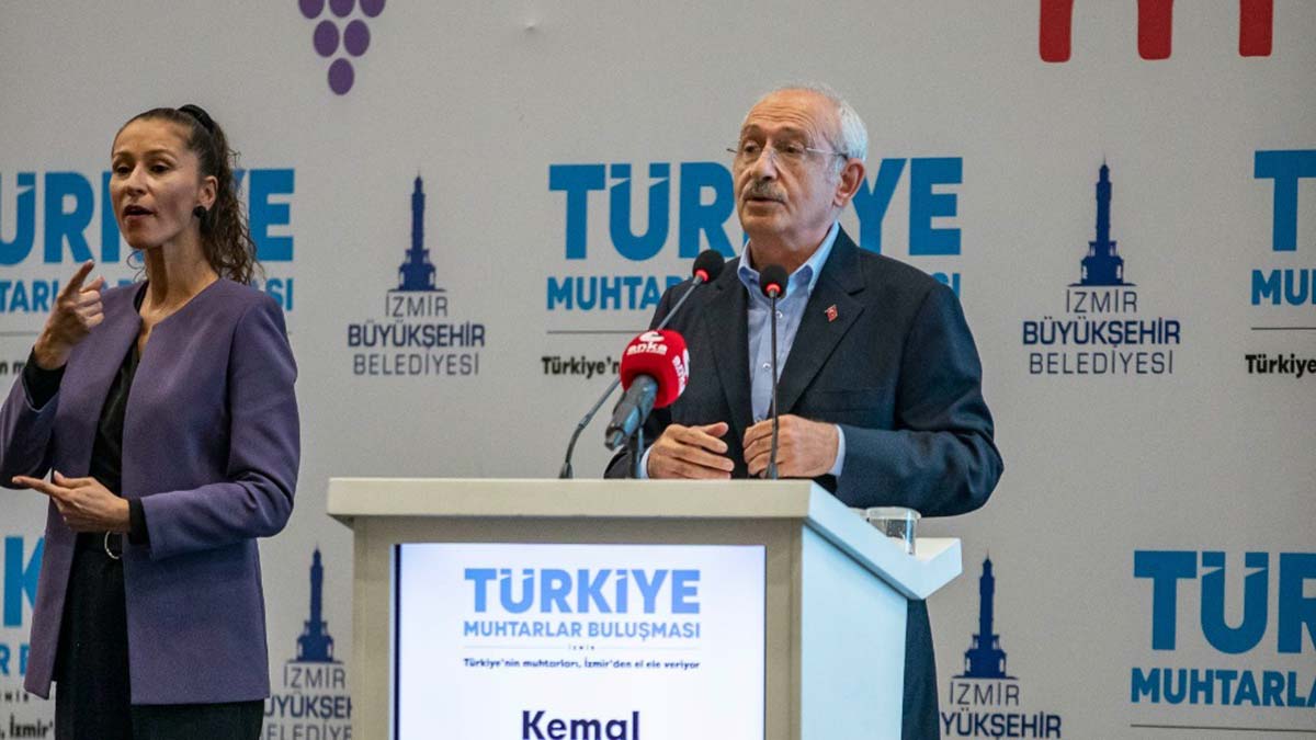 “Sessizlerin Meleği” engelli anne ve babanın çocuğu olarak yaşadığı zorlukları anlattı. Engelsiz bir dünya mümkün