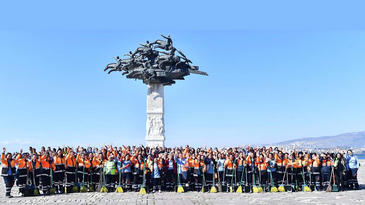 İzmir'e toz kondurmuyoruz