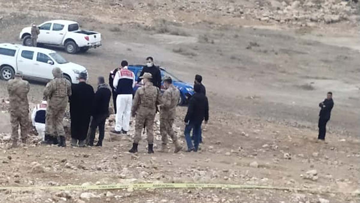 Şanlıurfa'da boş arazide kadın cesedi bulundu