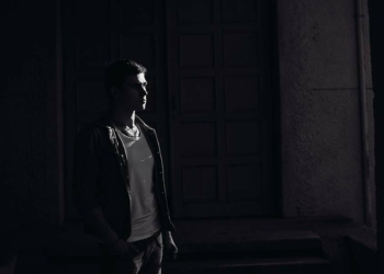 Sakallarını keseceğim yalnızlığımın