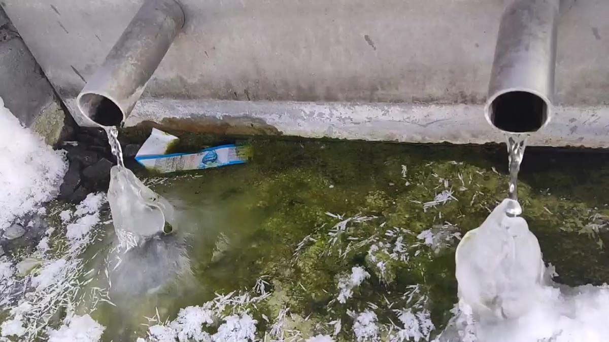 Son bir haftada en düşük hava sıcaklığı -20 ile -25 derece arasında değişen Göle sıfırın altında 30 dereceyi gördü.