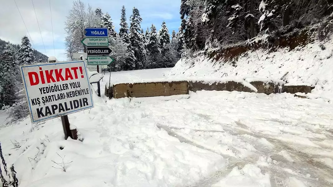 Yedigöller milli parkı yolu trafiğe kapatıldı