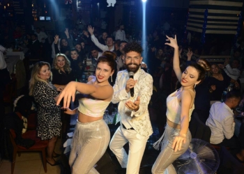 Mehmet Çevik yılbaşı gecesi sevenleriyle buluştu