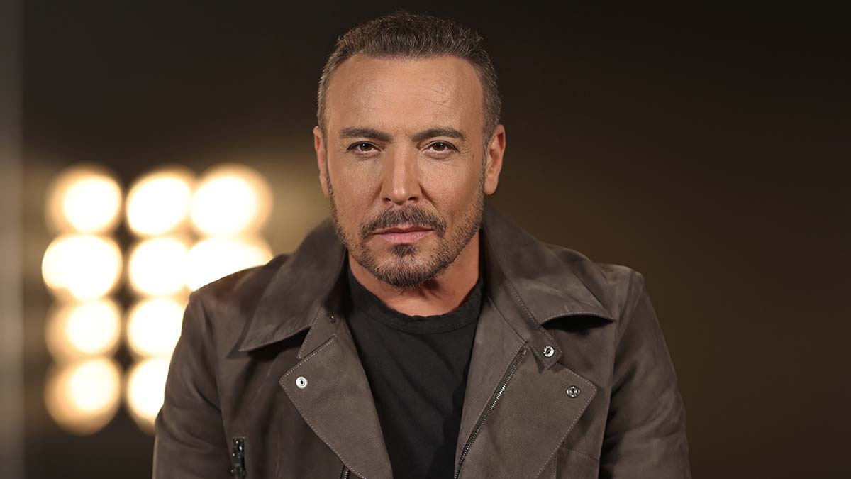 Bestesi ve düzenlemesi Okay Barış’a ait olan ve müzik severlerden beğeni toplayan Cenk Eren Kadife Örtü'ye gelen güzel yorumlardan oldukça mutlu…