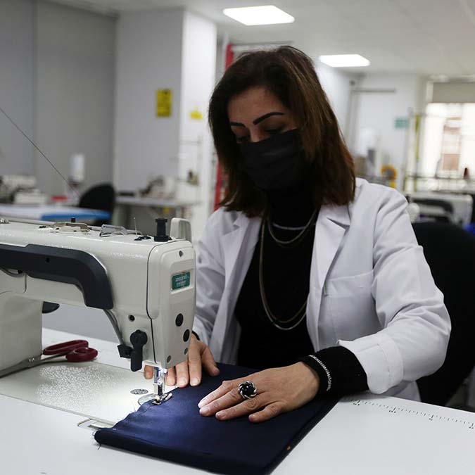 Yenimahalle Belediyesi iş kıyafetlerini kendi üretiyor