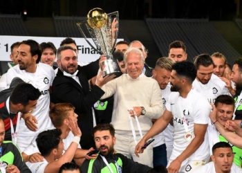 Mustafa Denizli kulüpten buruk ayrıldı