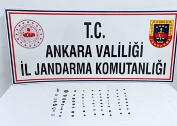 Ankara'da 63 sikke ve tarihi 10 obje ele geçirildi