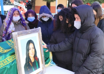 Dilara Yıldız son yolculuğuna uğurlandı