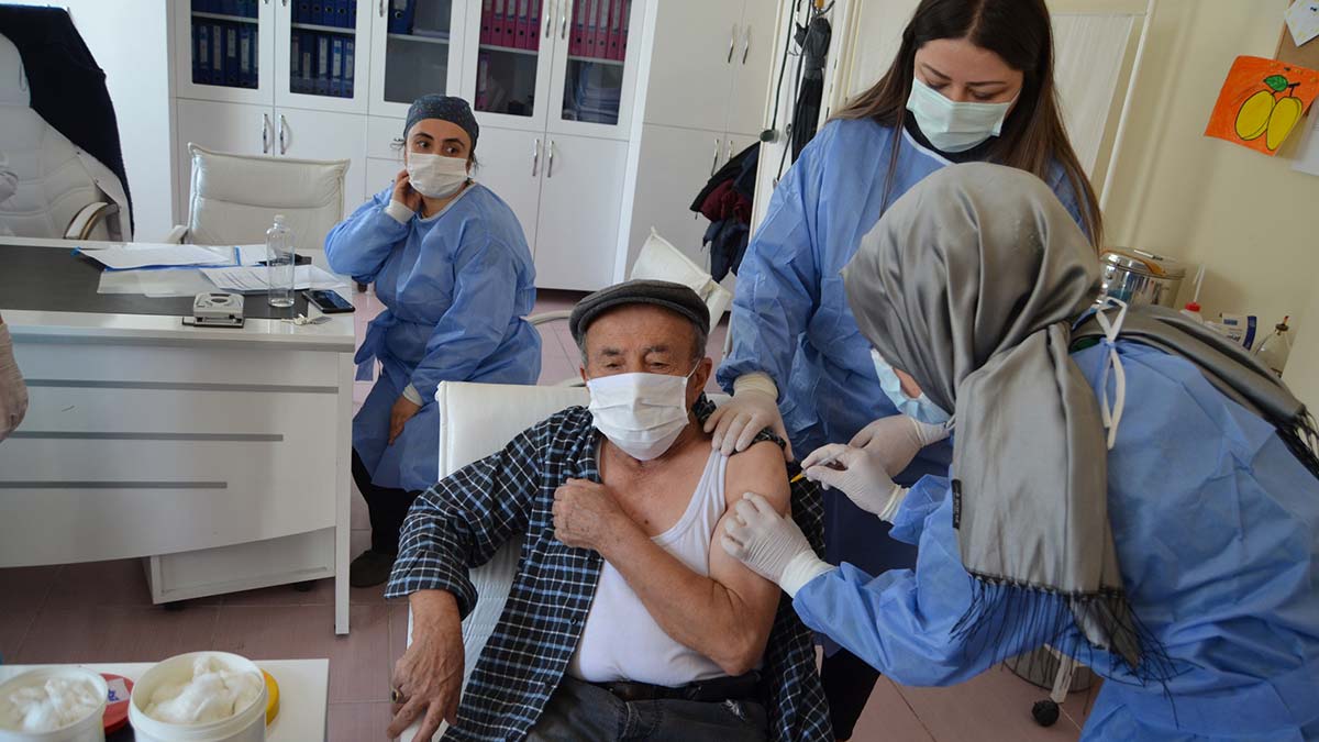 Aşı karşıtlığını cinayete teşebbüs olarak görüyorum