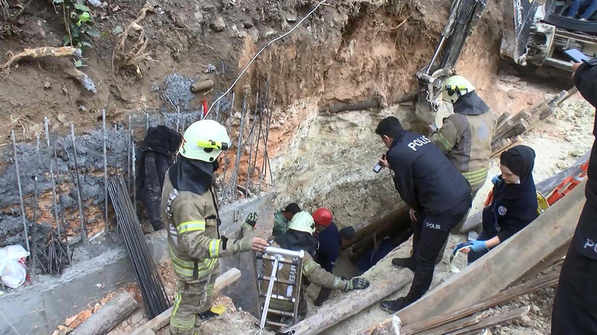 Avcılar'da göçükte, toprağın altında kalan 2 işçiden biri kurtarılırken, diğeri ise toprak altından ölü olarak çıkarıldı.