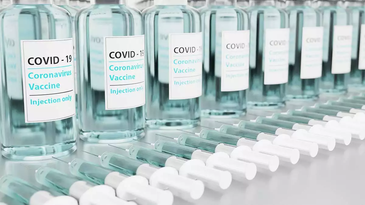 Kovid-19 aşısının zorunlu tutulması onaylandı