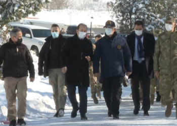 Bakan Akar, Irak sınır hattında