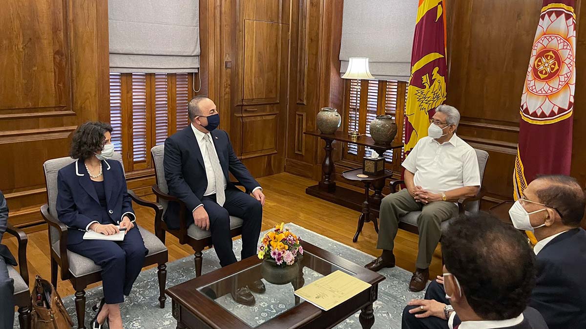 Çavuşoğlu Sri Lanka Cumhurbaşkanı ile görüştü