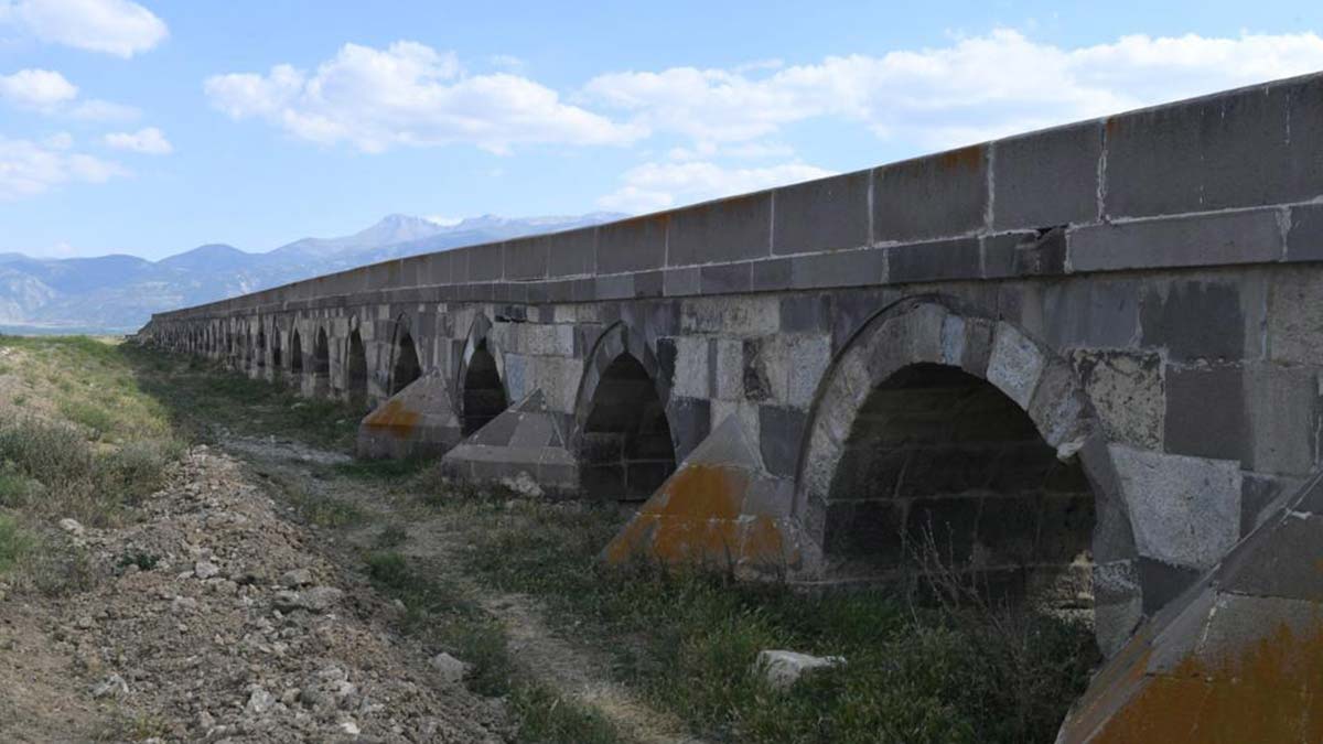 Türkiye'de tarihi köprü sayısı 406'ya ulaştı