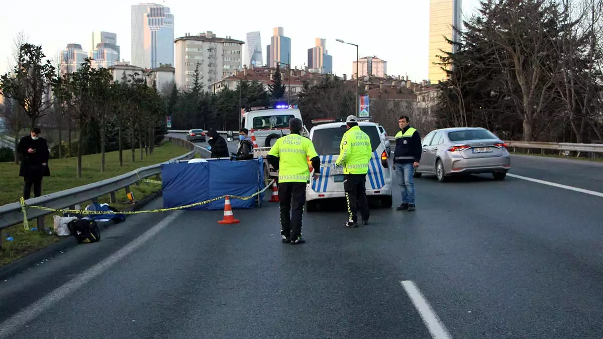 Beşiktaş'ta hafif ticari aracın çarptığı yaya öldü