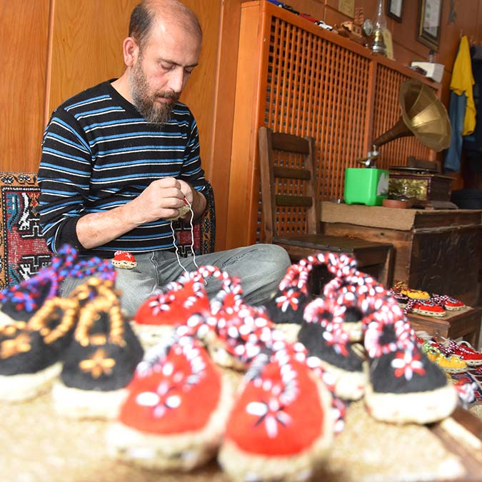 Harik süs eşyası olarak üretilmeye başladı