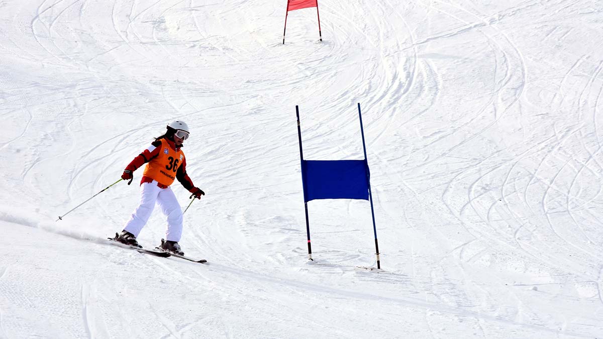 Alp Disiplini Kayak İl Birinciliği Yarışması gerçekleştirildi