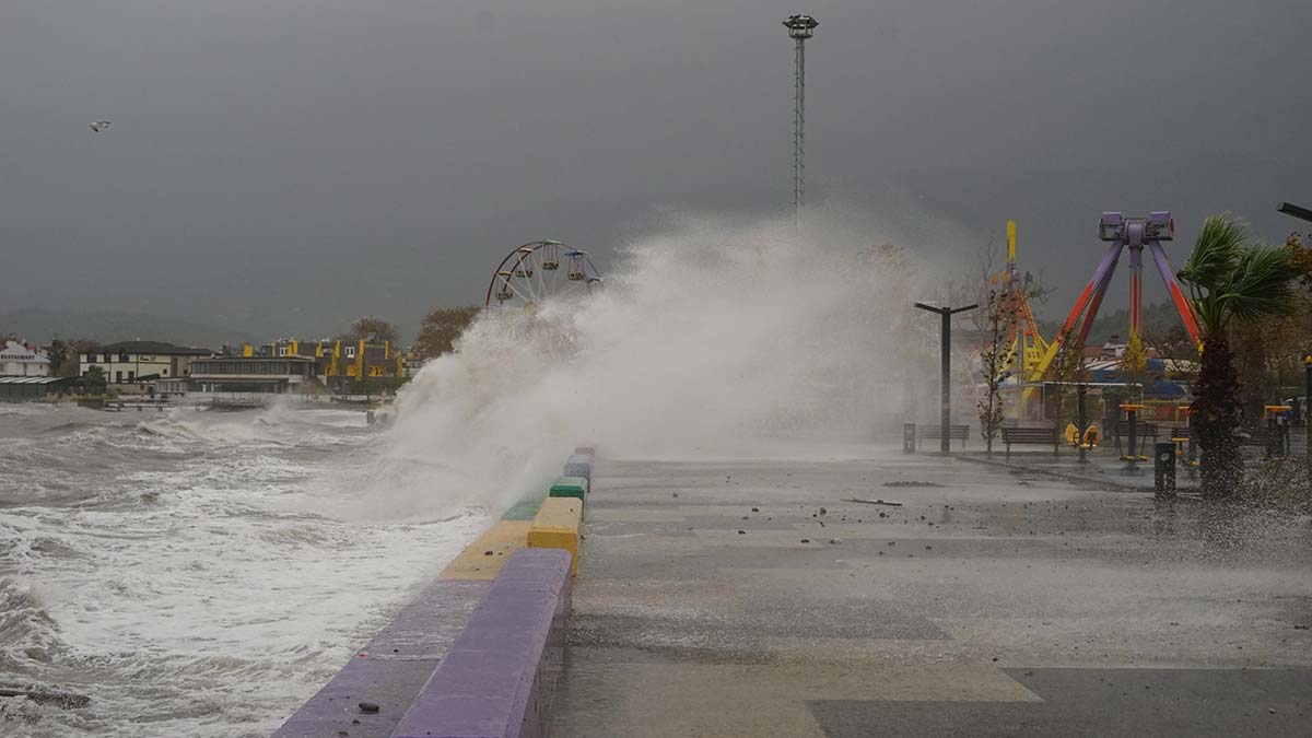 İstanbul için fırtına uyarısı