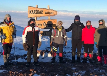 Eksi 20'de 2 bin 262 rakımlı Yahni Dağı'na tırmandılar
