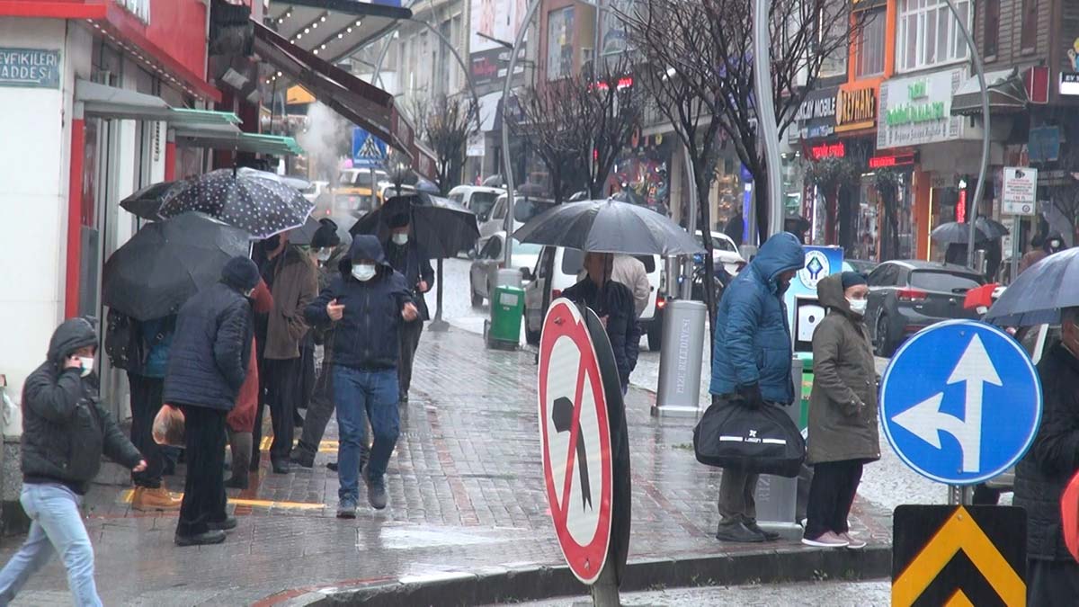 Sağlık Bakanı Fahrettin Koca'nın paylaştığı güncel koronavirüs vaka haritasına göre Rize vaka sayısı en çok artan 4'üncü il oldu.